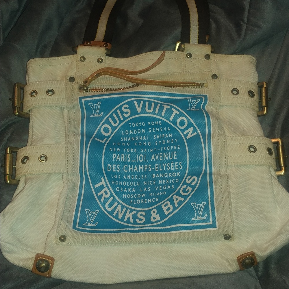 Louis Vuitton globe shopper trunk bag